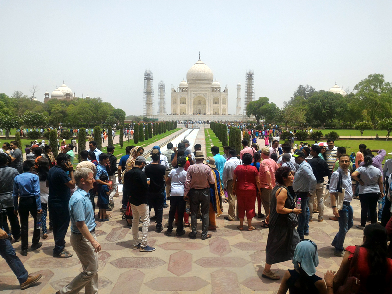Indian couple says built replica of iconic Taj Mahal to spread 'message of  love' | Arab News