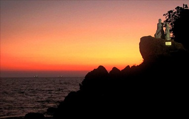 Dona Paula Beach
