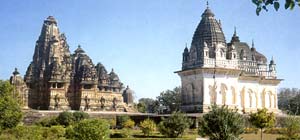 The Visvanatha and Parvati temple